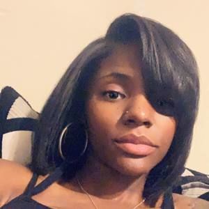 Meet your Posher, Marcia